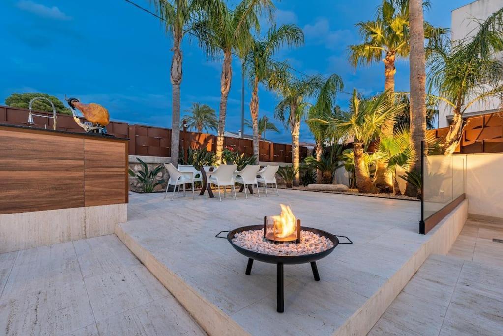 Lusso E Relax Con Piscina A 2 Minuti Dal Mare Διαμέρισμα Miami Playa Εξωτερικό φωτογραφία